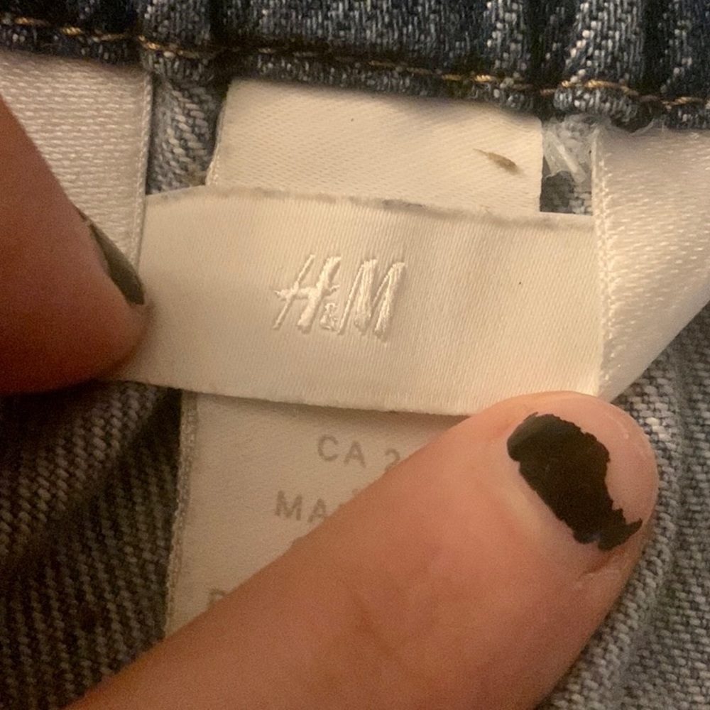 H&M High Rise Denim Shorts - Picture 10 of 15